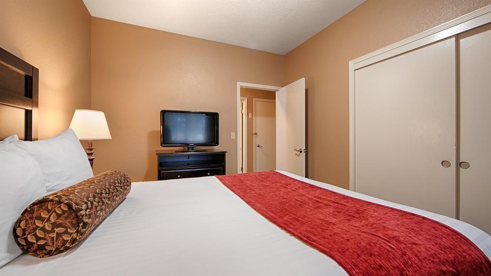 Best Western Country Inn Фортуна Екстер'єр фото