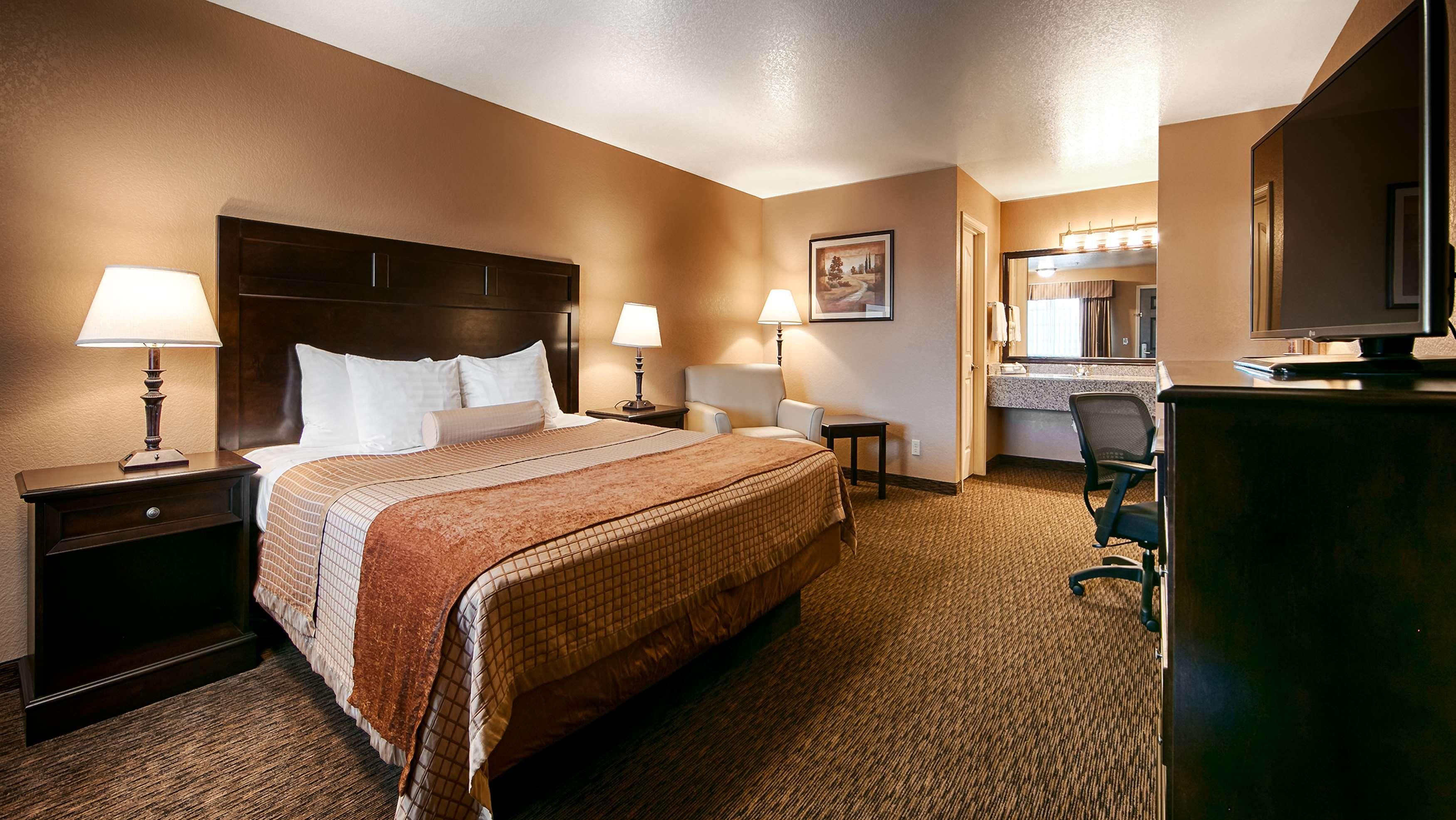 Best Western Country Inn Фортуна Екстер'єр фото