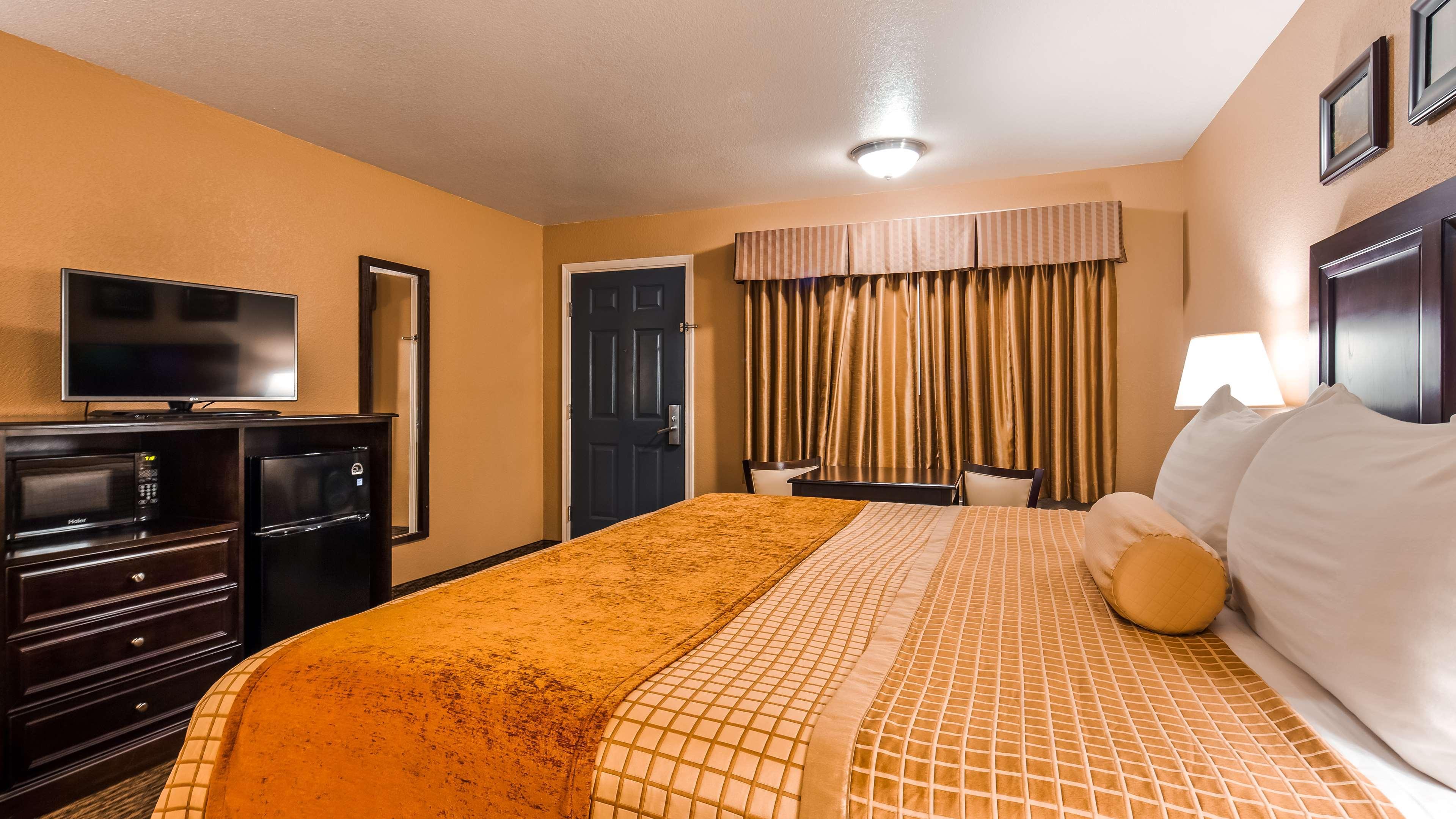 Best Western Country Inn Фортуна Екстер'єр фото