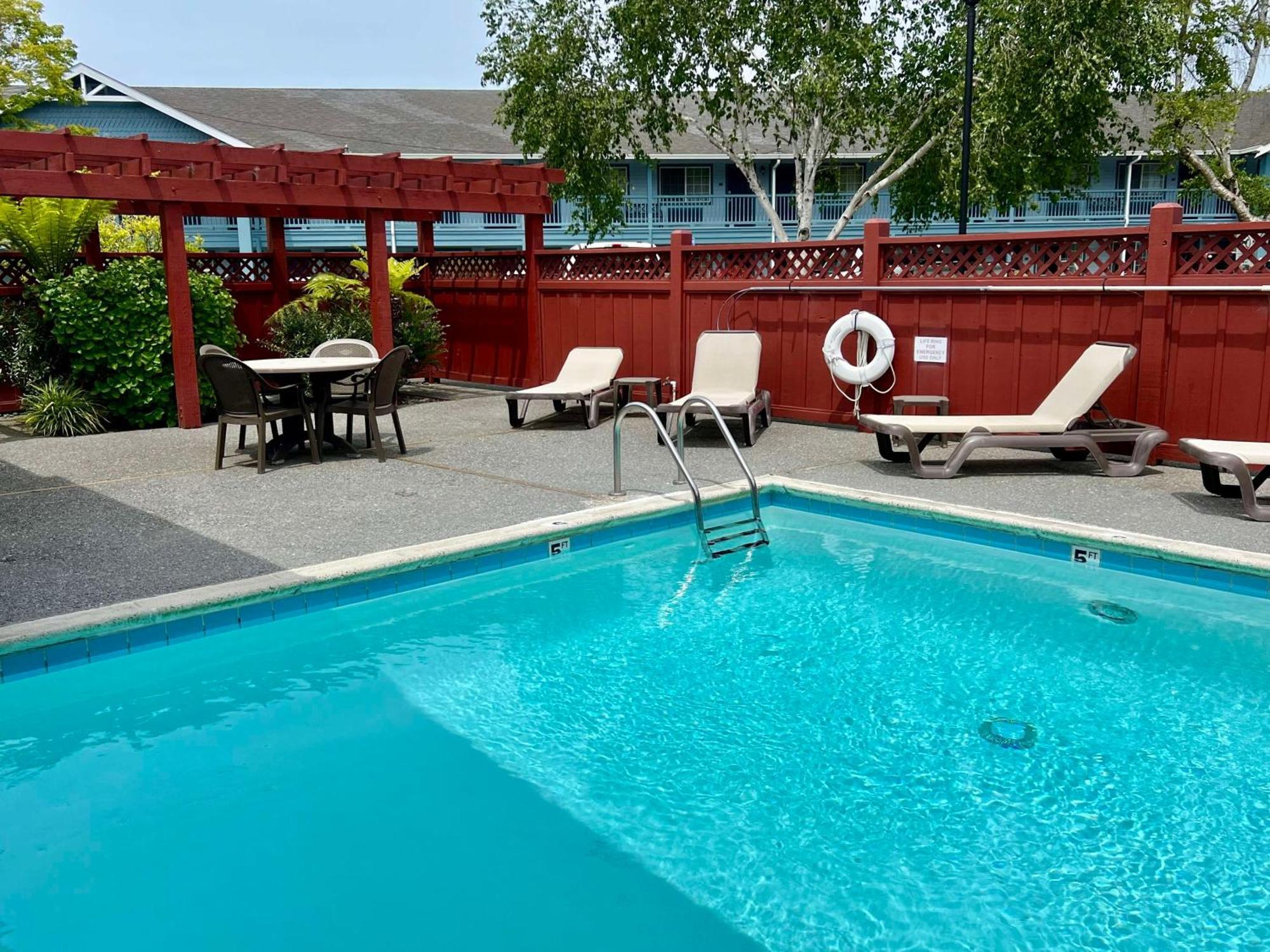 Best Western Country Inn Фортуна Екстер'єр фото