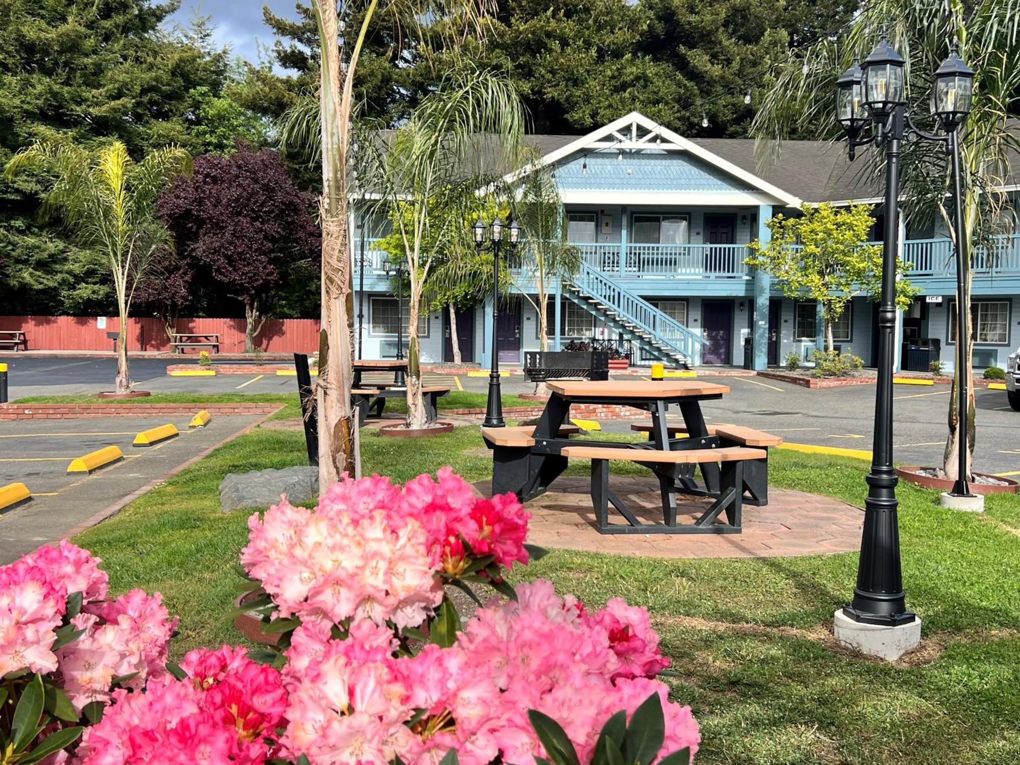 Best Western Country Inn Фортуна Екстер'єр фото